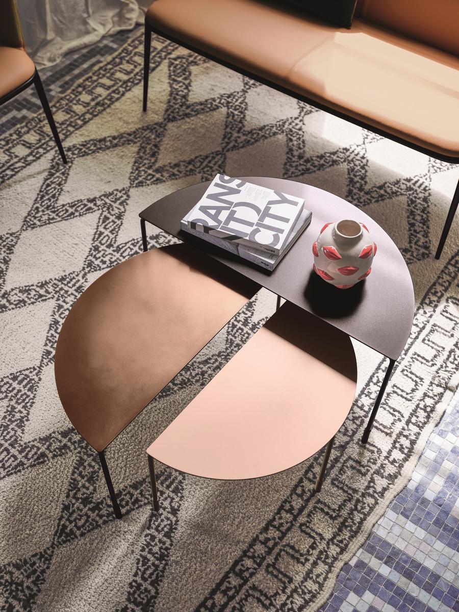HOODI Painted metal coffee table