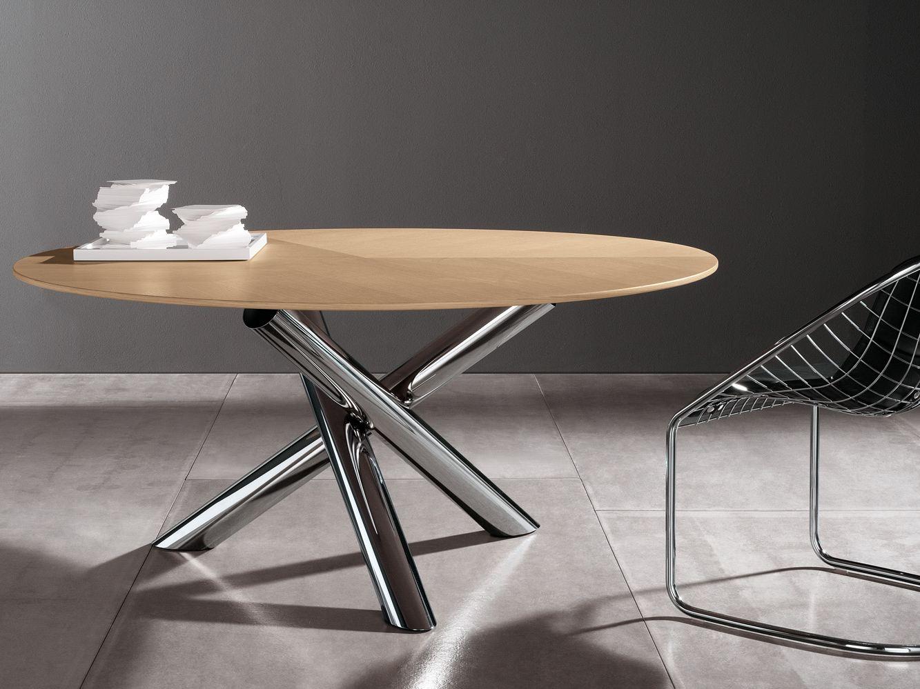 VAN DYCK Table