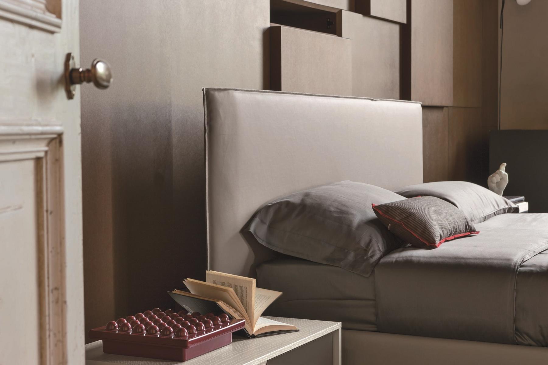 ZENO Upholstered leather double bed