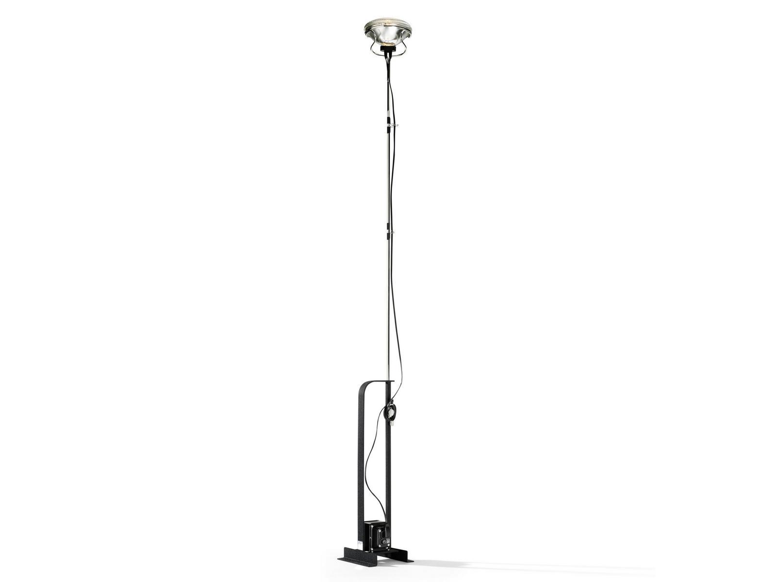 TOIO LIMITED EDITION LED indirect light metal floor lamp
