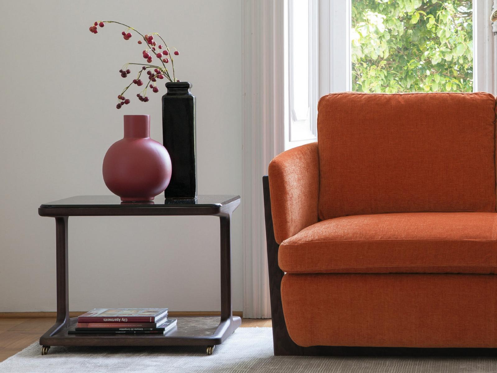 SCRIPT Square wooden coffee table with castors