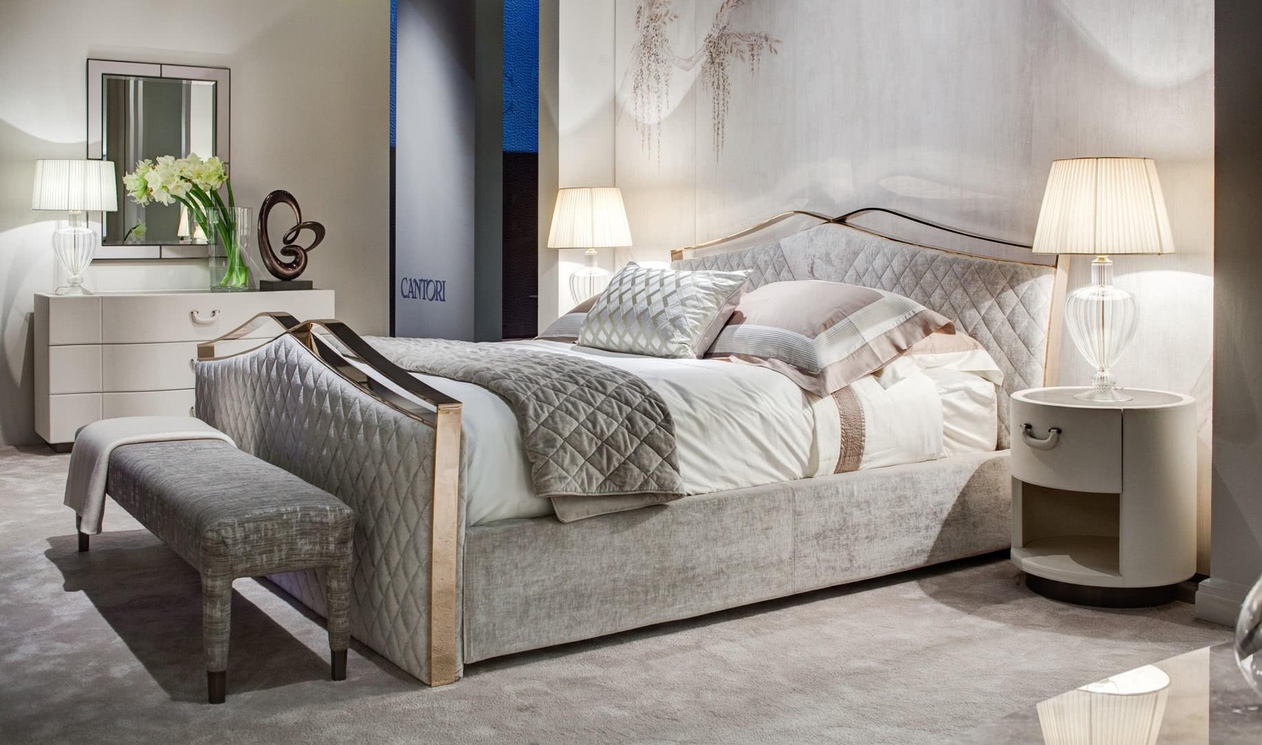 VALENTINO Upholstered velvet double bed