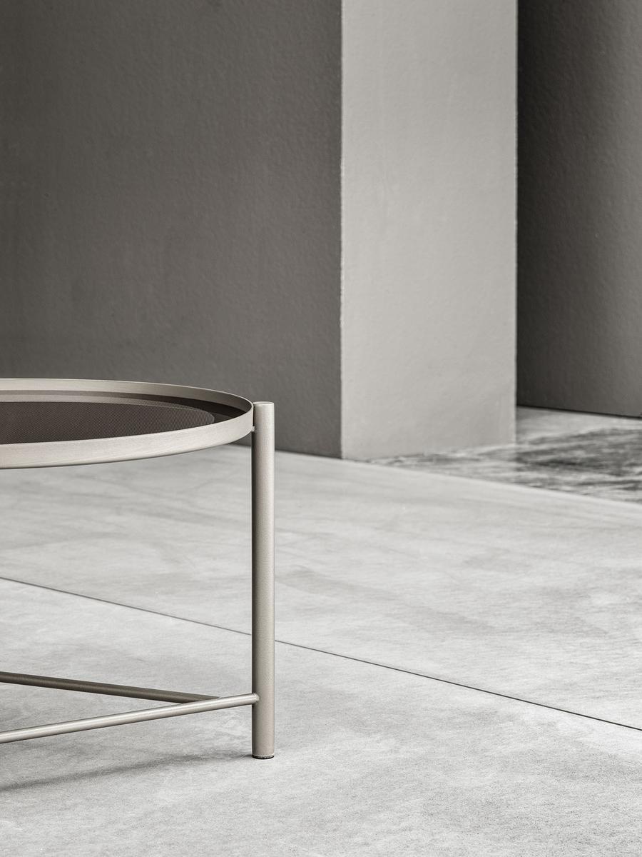 SANTA MONICA Low round glass and metal coffee table