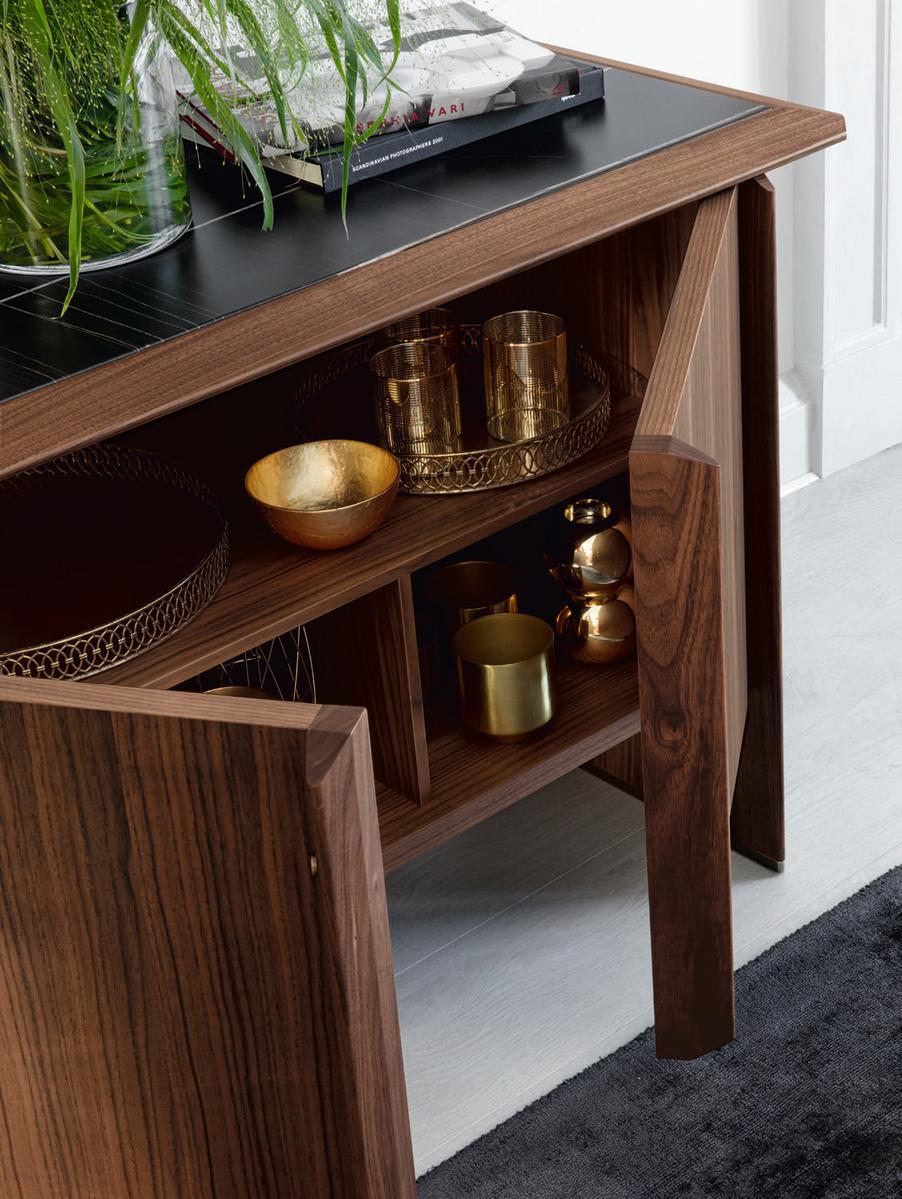 TAMOK Walnut sideboard with doors