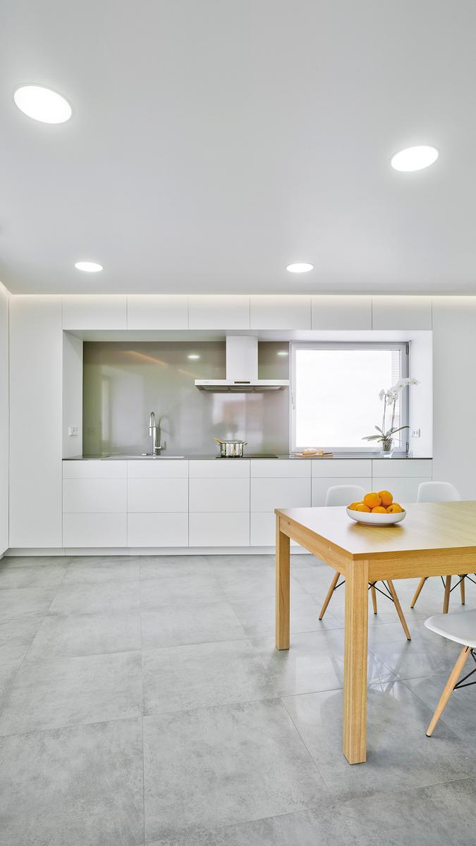 FOX LED recessed ceiling lamp