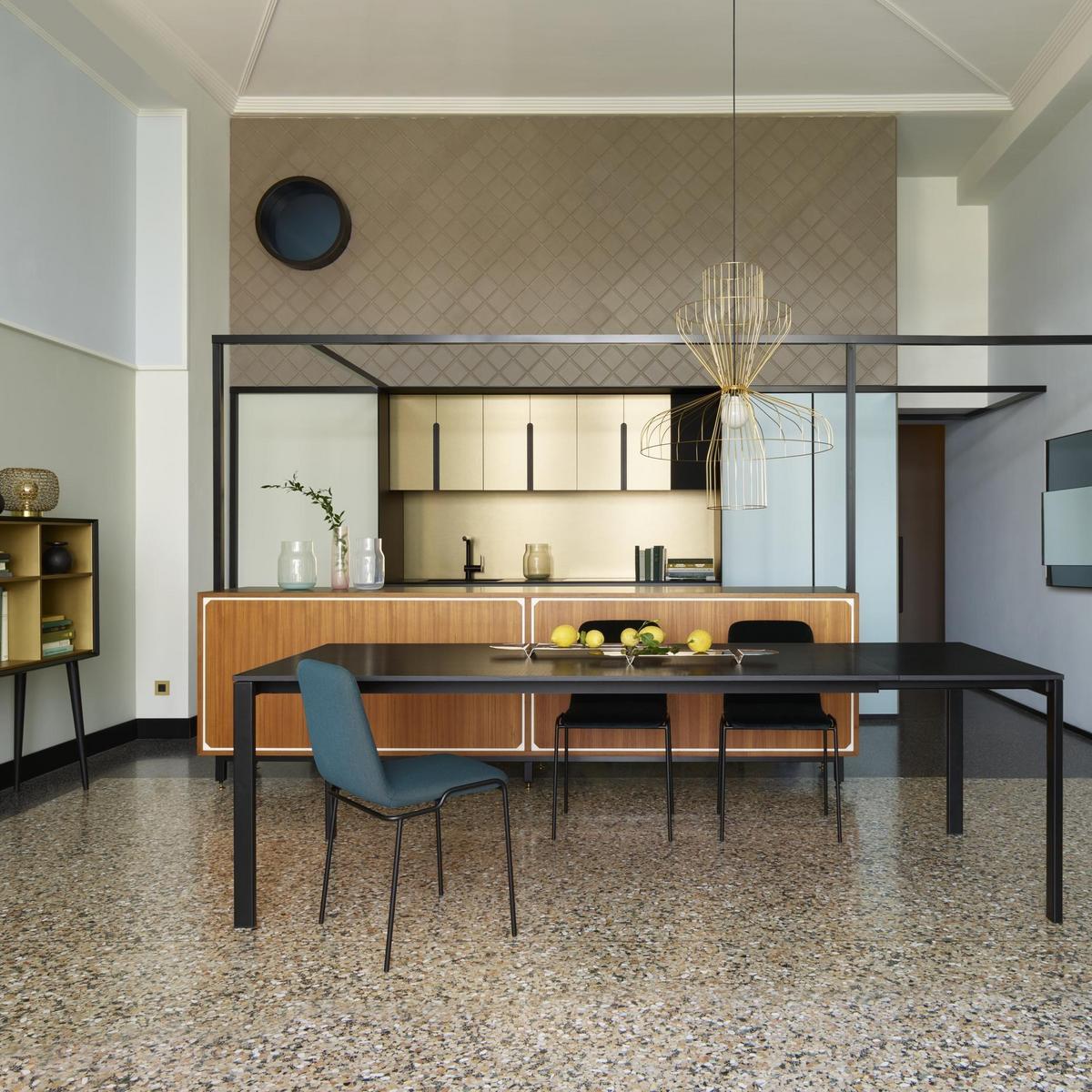 ALLUNGAMI Extending rectangular oak dining table
