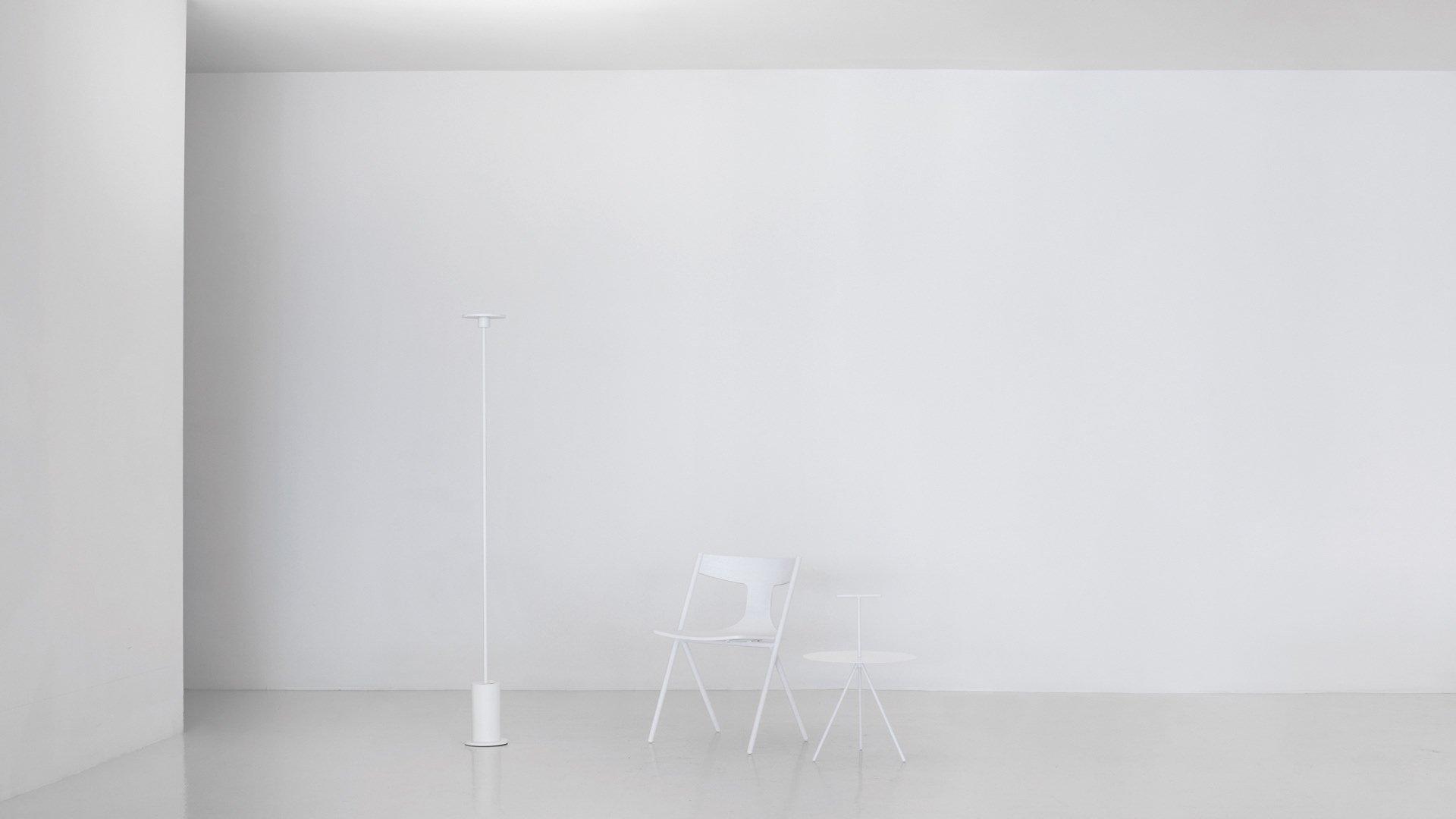 UP LED aluminium floor lamp with dimmer
