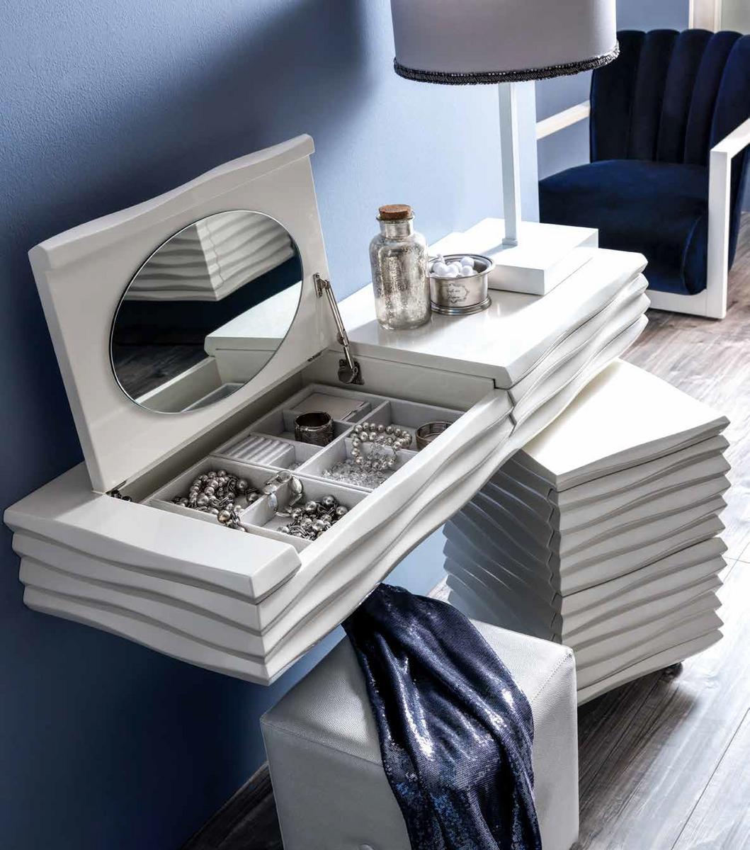 EBON Dressing table