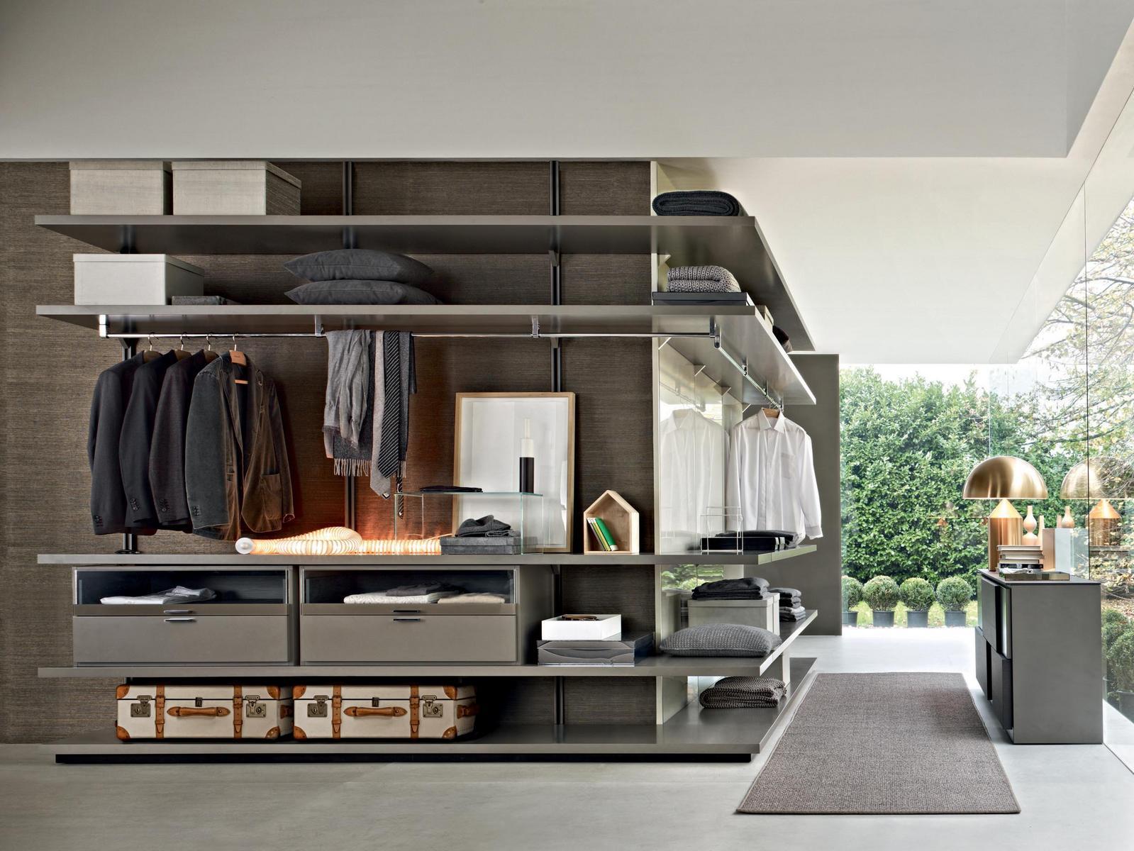 GLISS WALK-IN Sectional wood and glass walk-in wardrobe