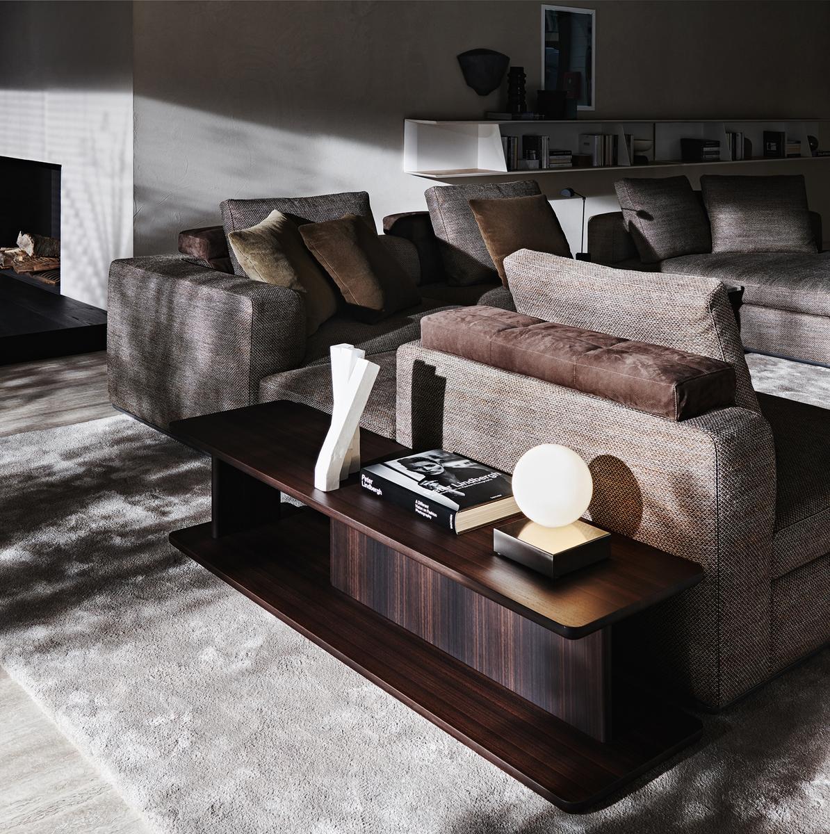 HUGO Low wooden coffee table