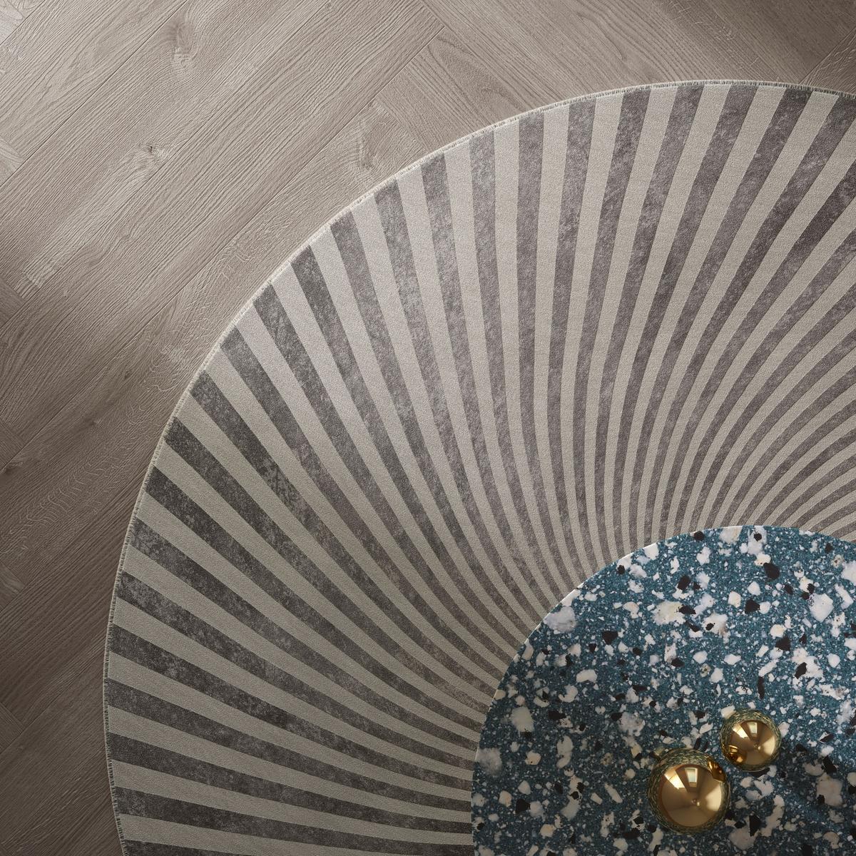 VORTEX Rug with optical pattern