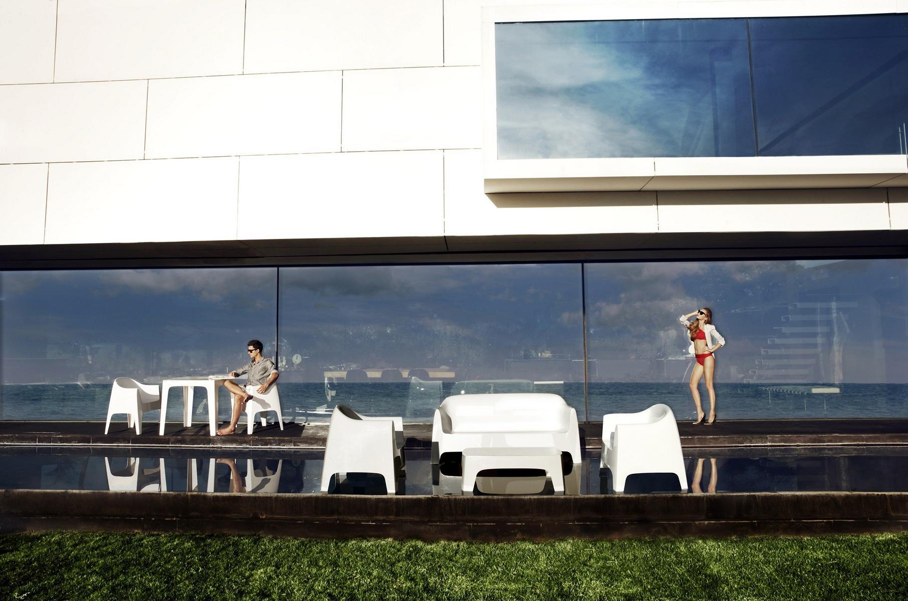 SOLID Polypropylene sofa