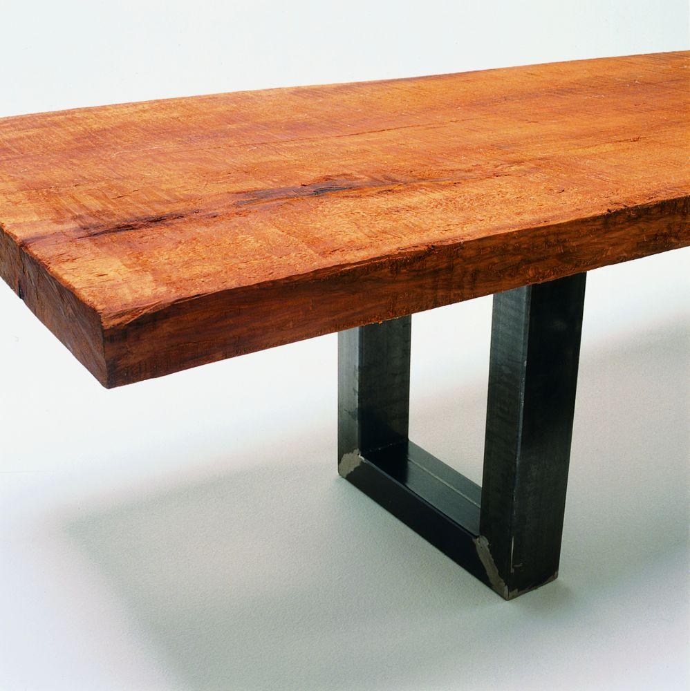 AUCKLAND Solid wood table