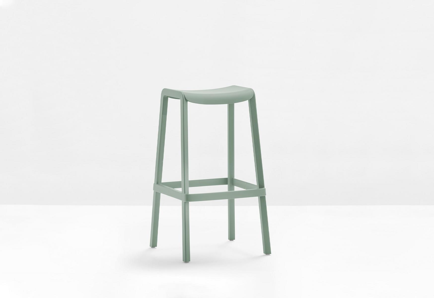DOME 268 Stackable polypropylene stool