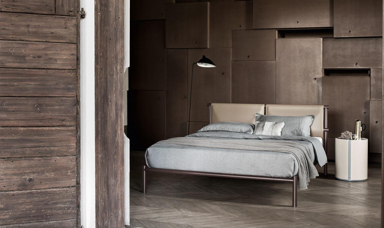 JETTY Leather bed with removable cover