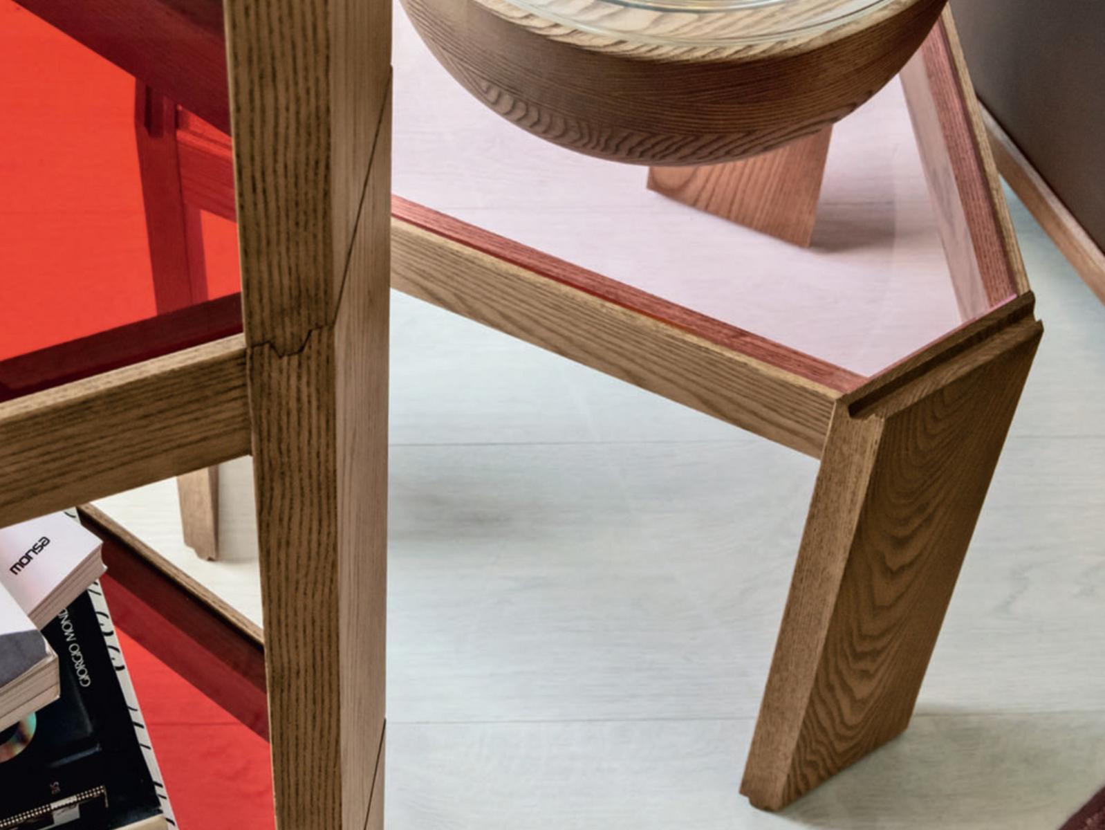TONY Modular triangular solid wood coffee table