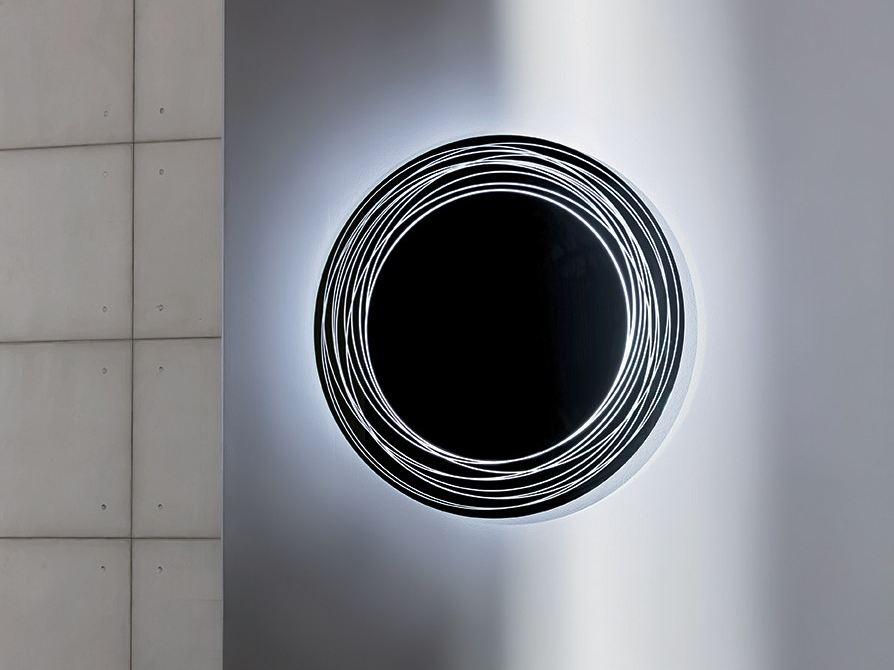 VERTIGO Round wall-mounted mirror with integrated lighting