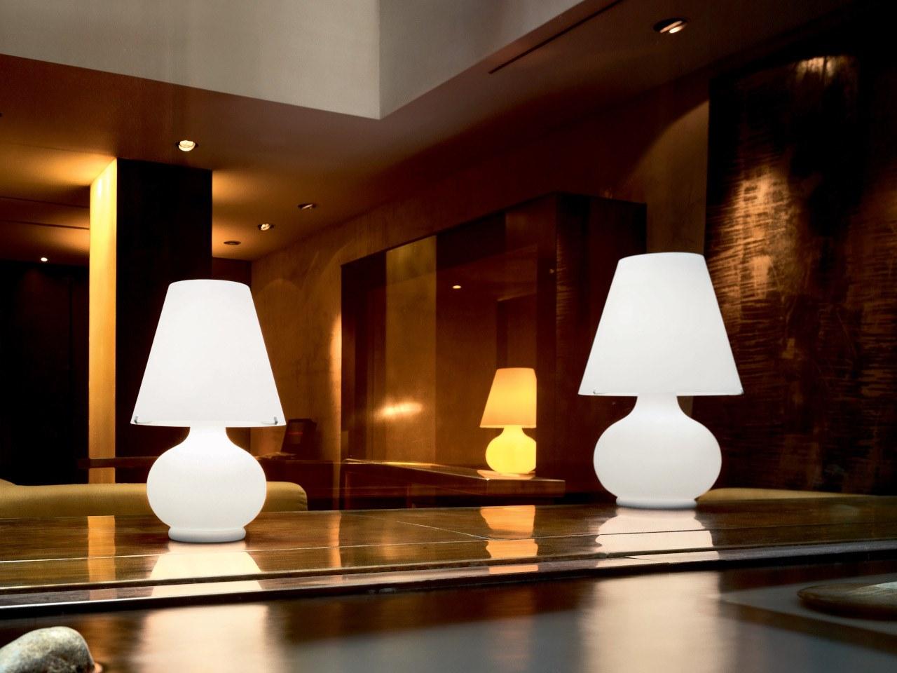 PARALUME G (BIG) T LED blown glass table lamp