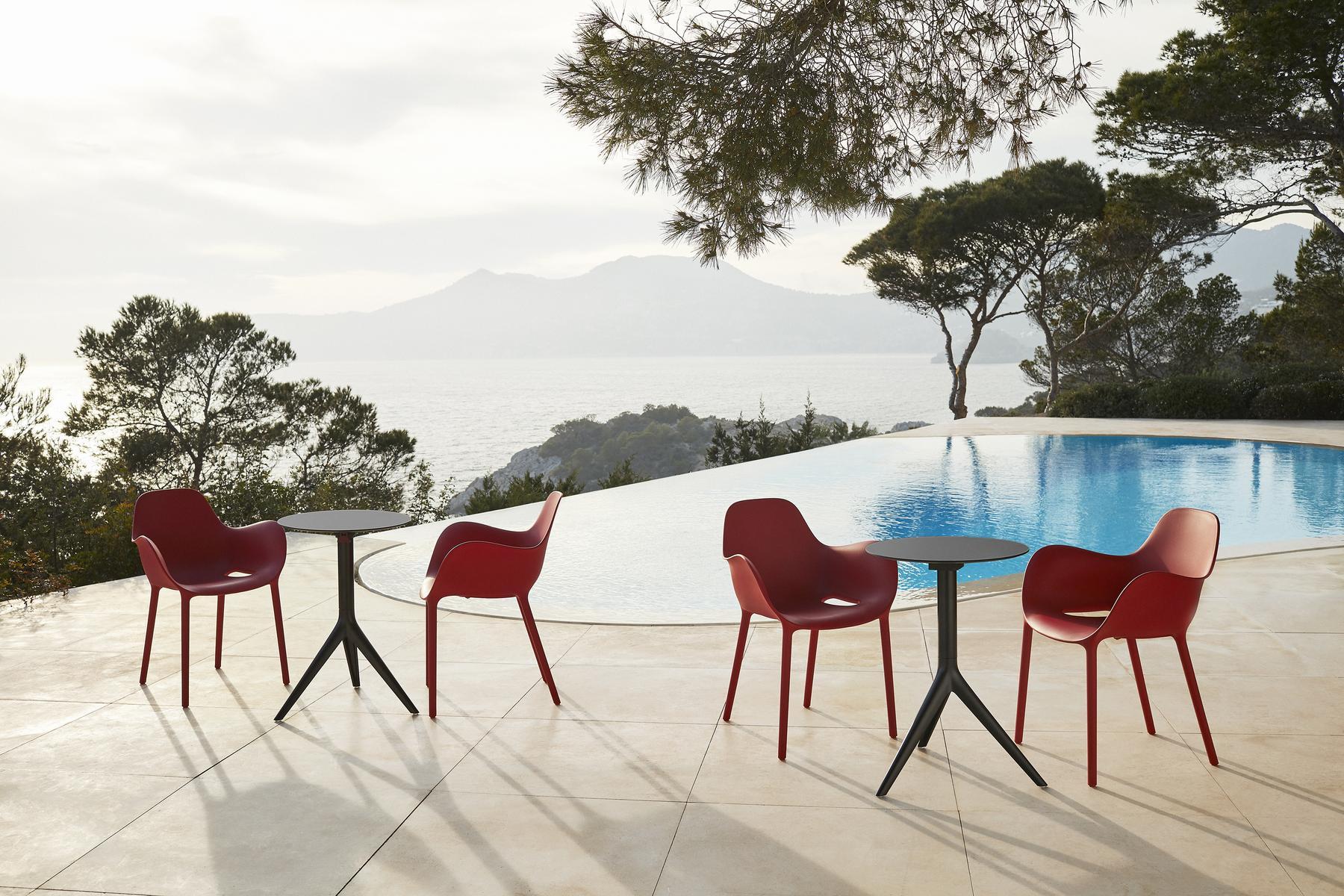 SABINAS Stackable polypropylene chair with armrests