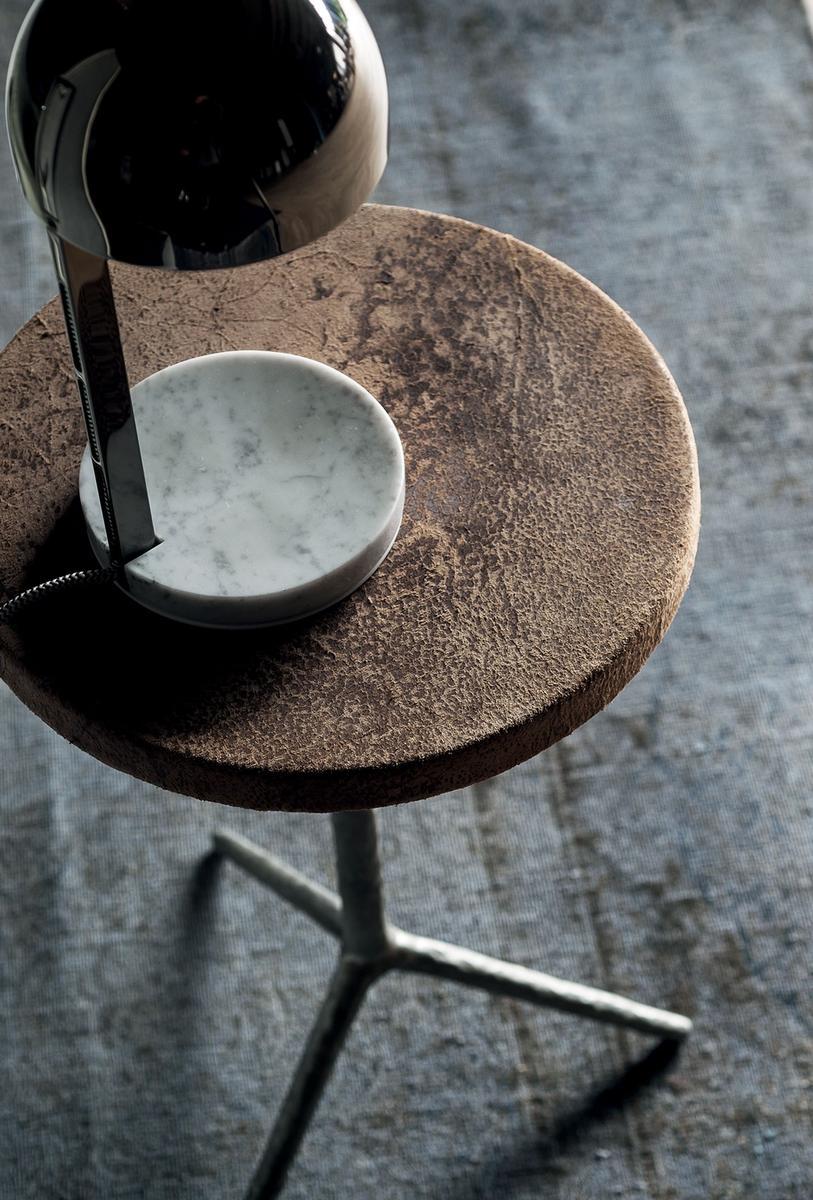 VIK Round coffee table