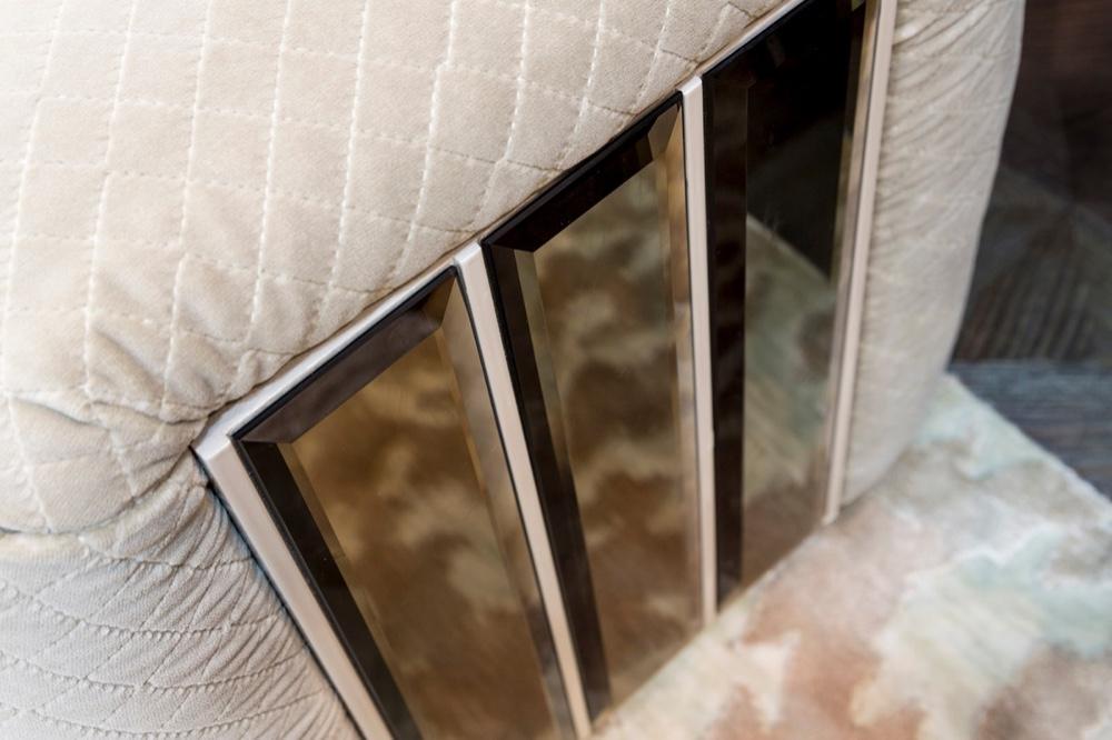 OLA Rectangular velvet pouf