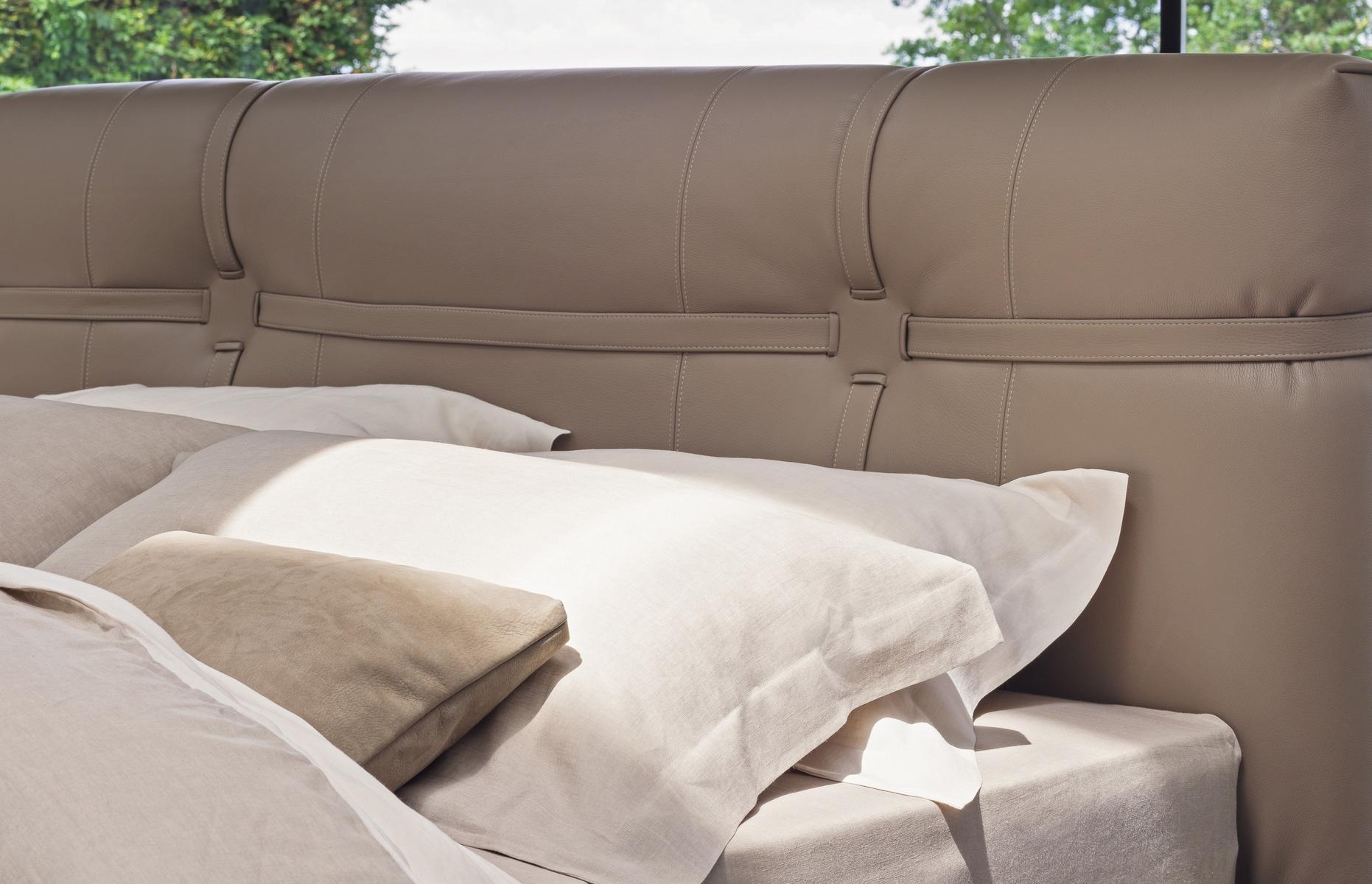 NEW BOND Upholstered leather double bed