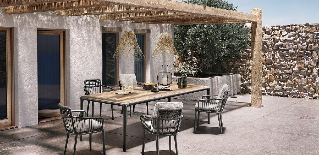250 YOKO Rectangular garden table with teak top