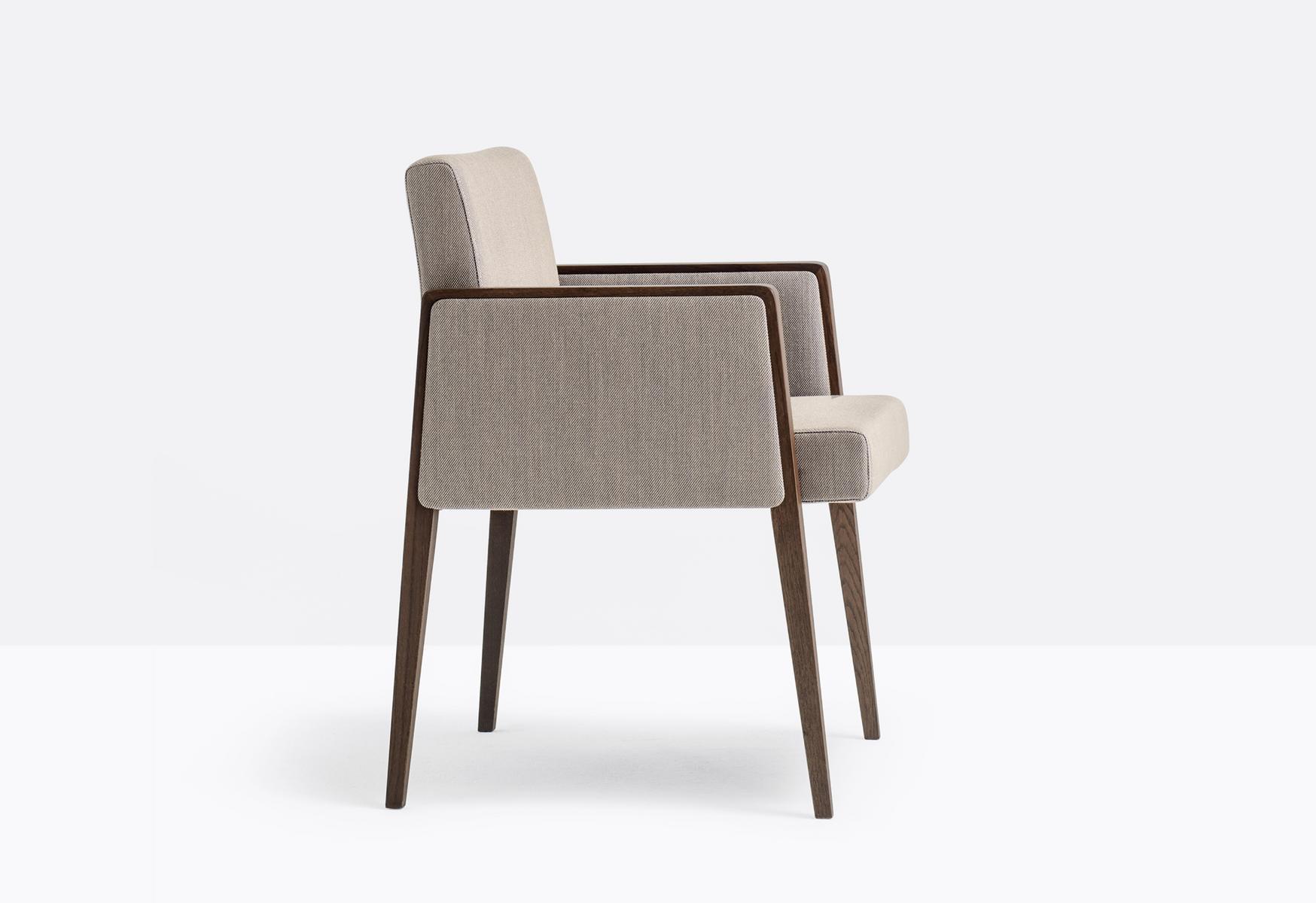 JIL 525 Easy chair with armrests