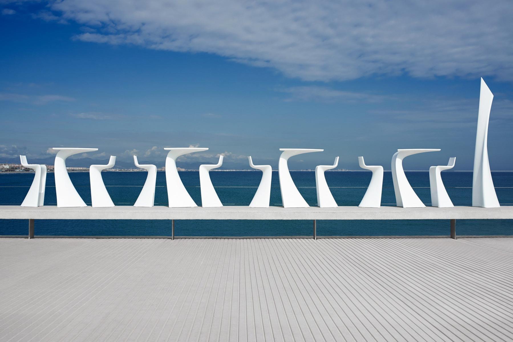 WING High garden table