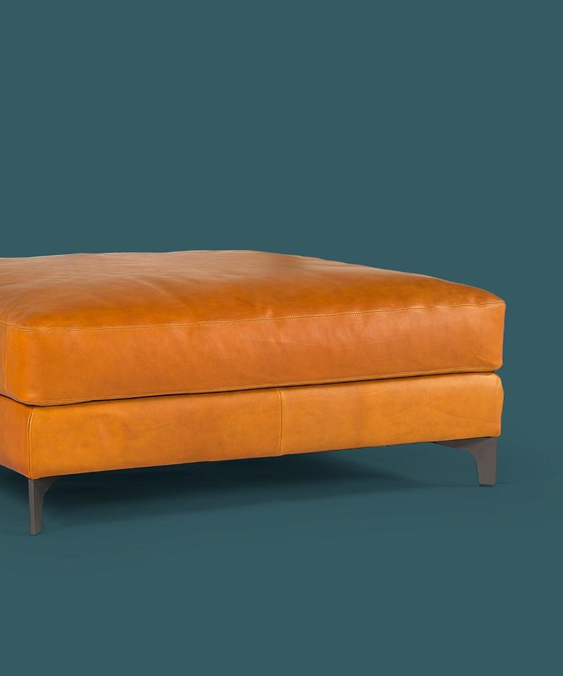 BEN Upholstered leather pouf