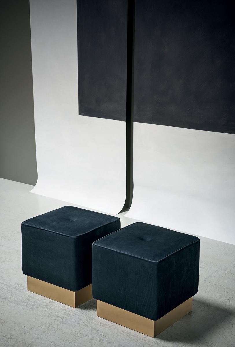 ANAIS Square leather pouf
