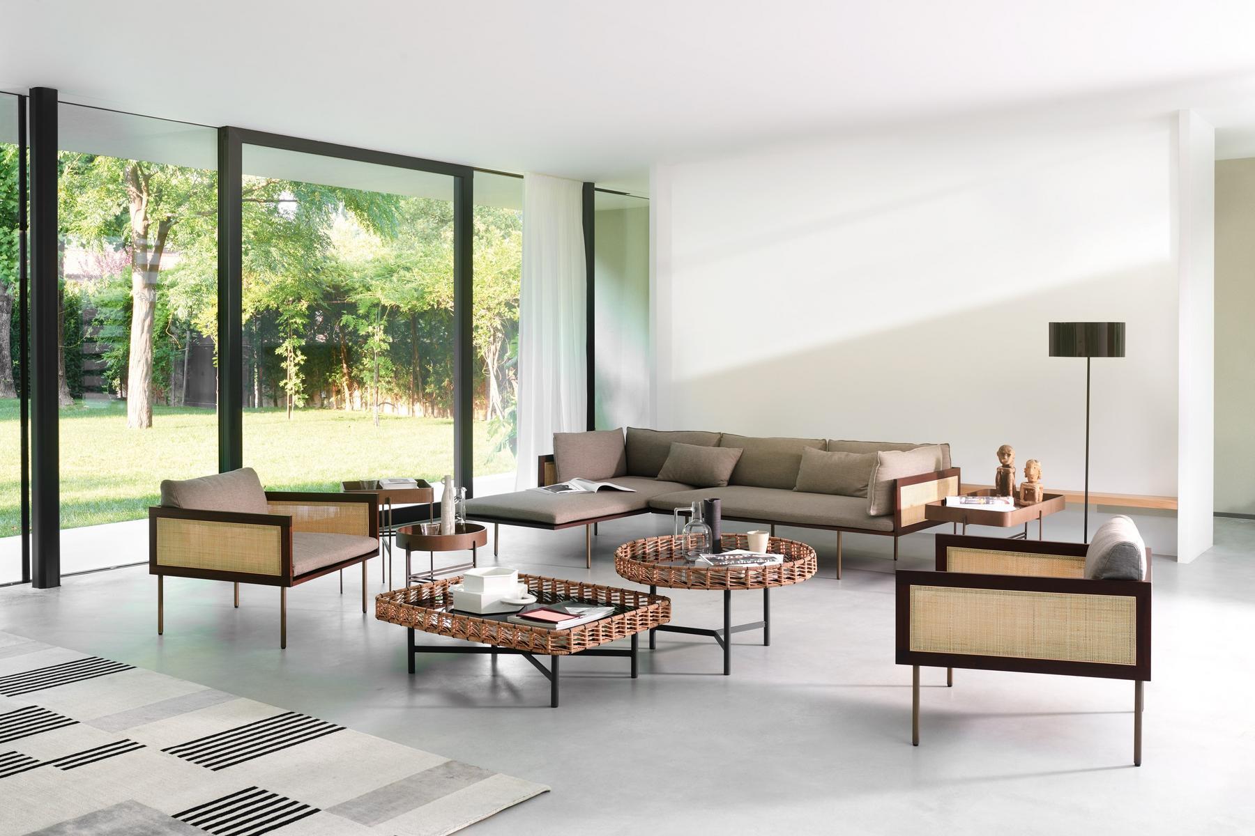TRAY Square coffee table with tray