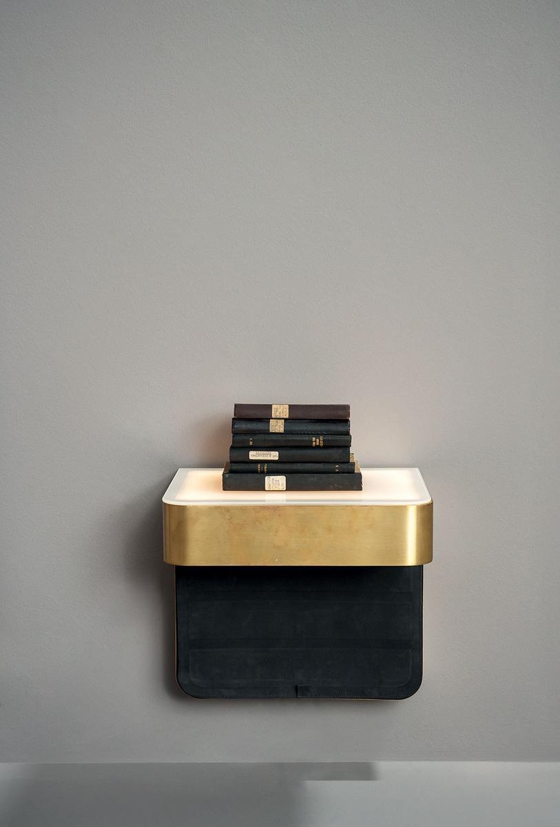 SUNSET Wall-mounted bedside table with built-in lights
