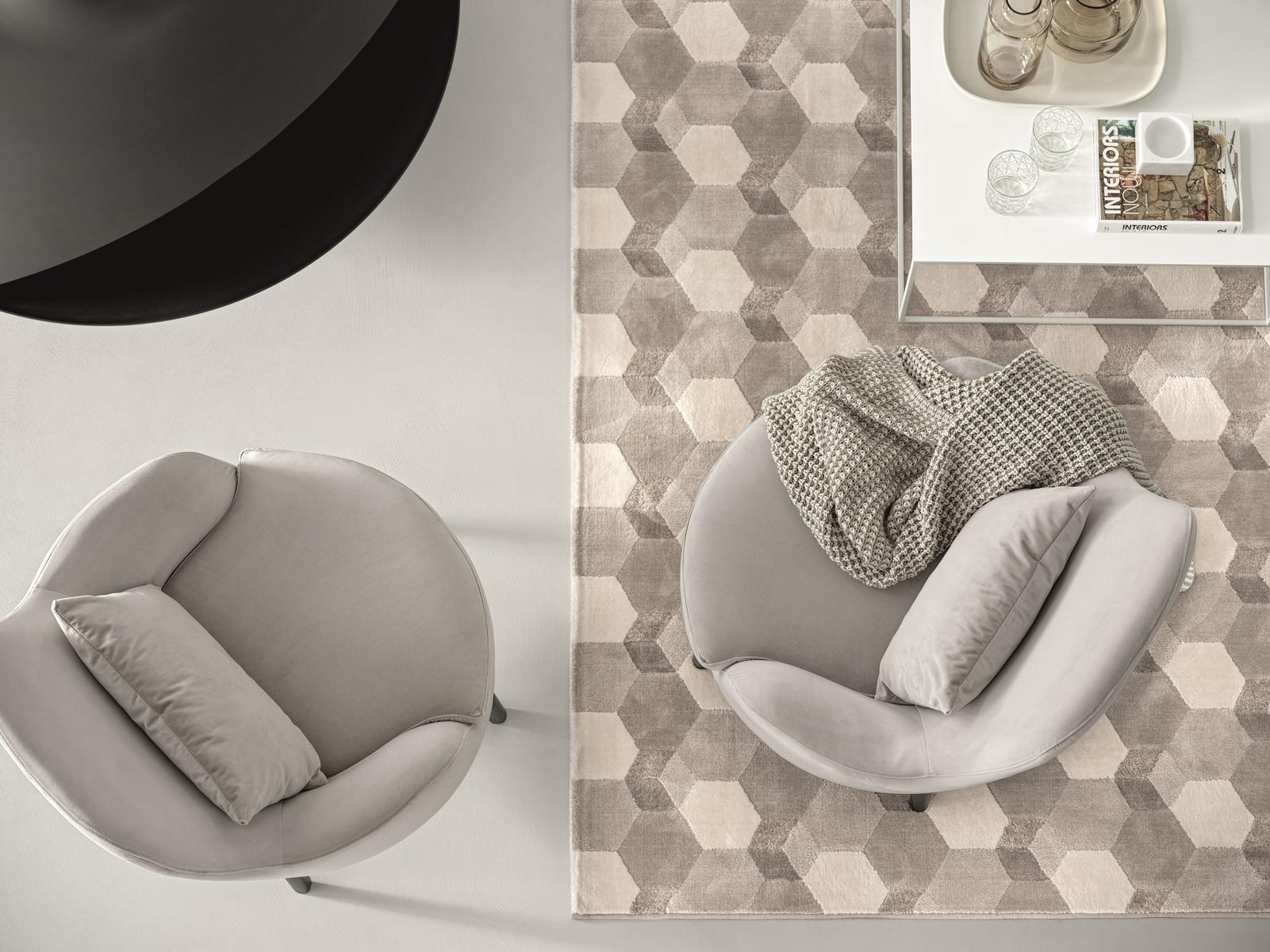 CEMENTINO Synthetic fibre rug with geometric shapes