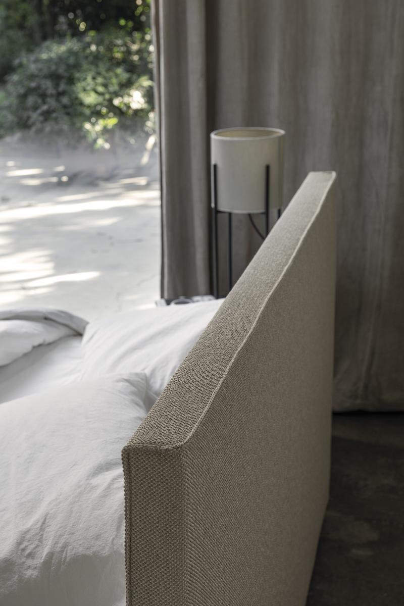 METROPOLITAN Storage bed with upholstered headboard