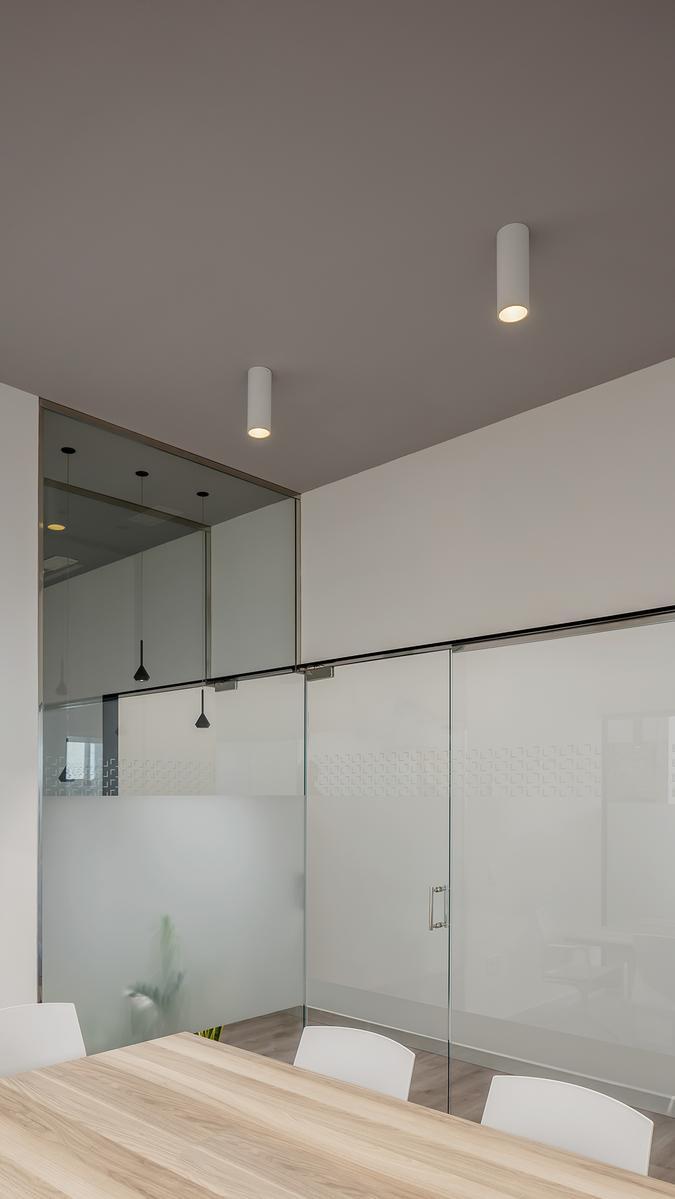 SCOPE 27 SURFACE LED aluminium ceiling lamp