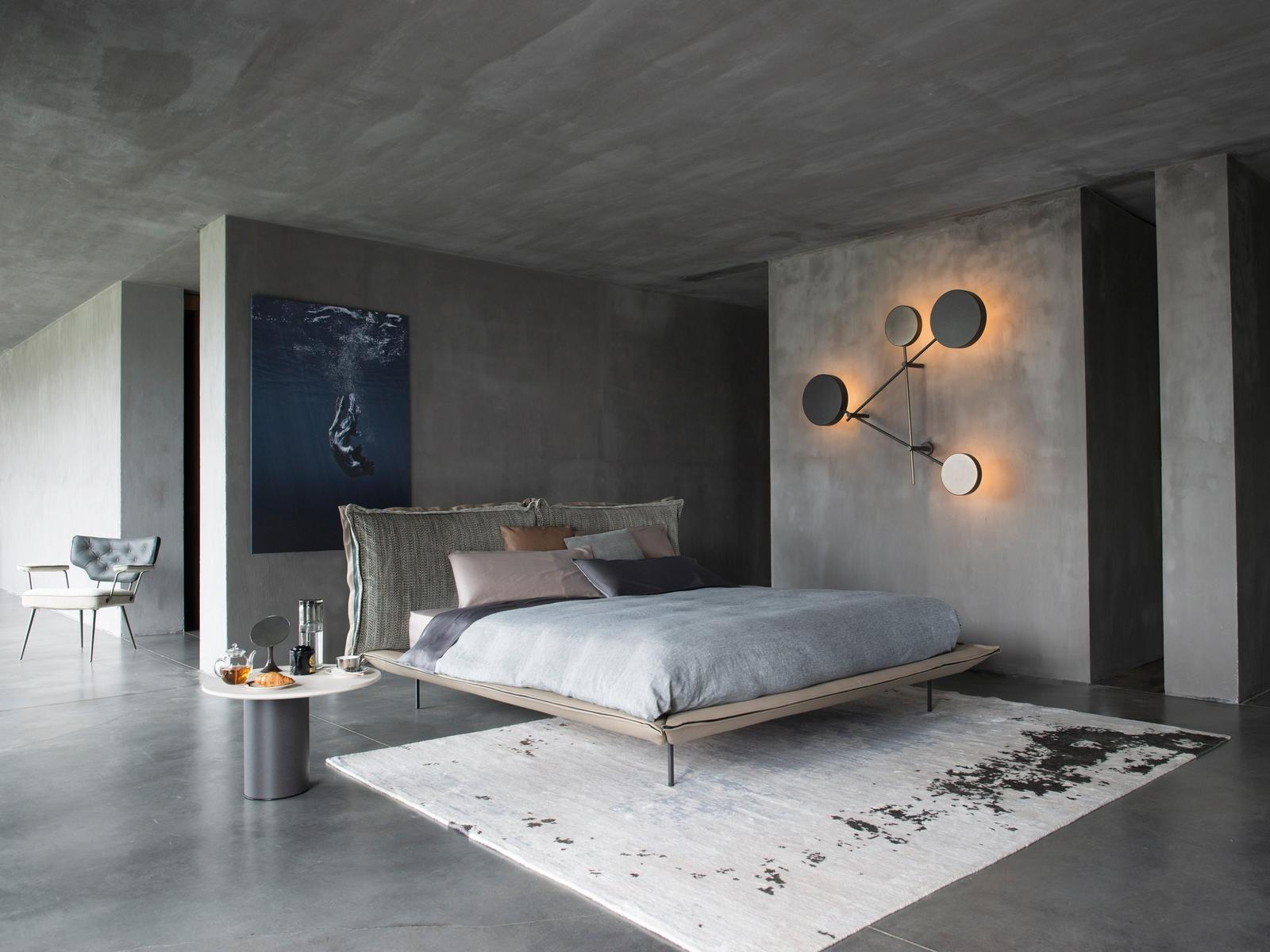 AUTO-REVERSE DREAM Double bed with upholstered headboard
