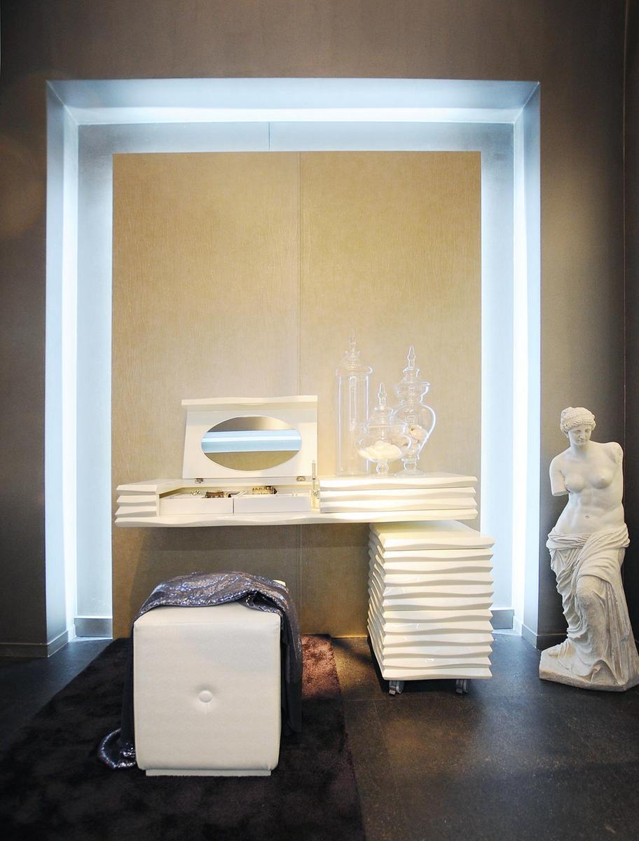 EBON Dressing table