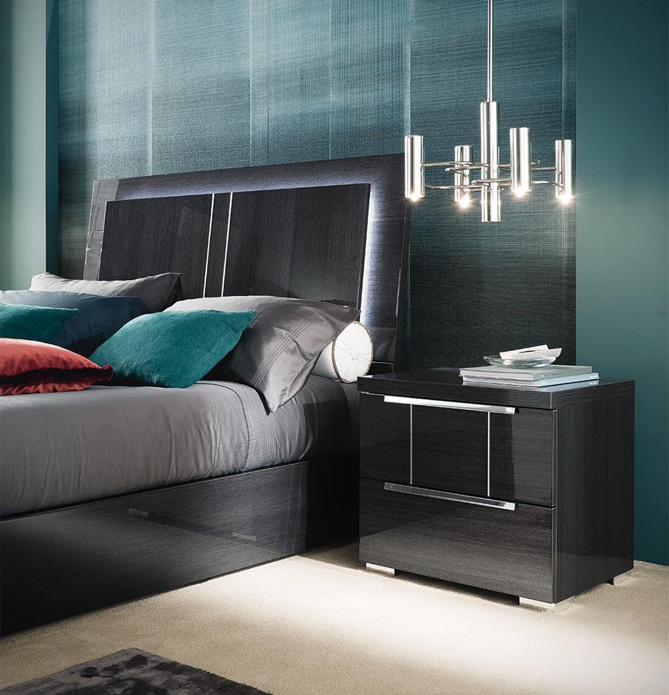 VERSILIA Veneer bedroom set
