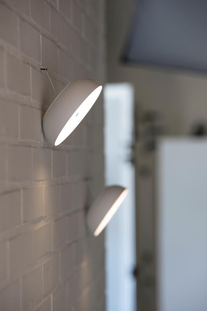 FLOAT Multifunctional portable wall lamp