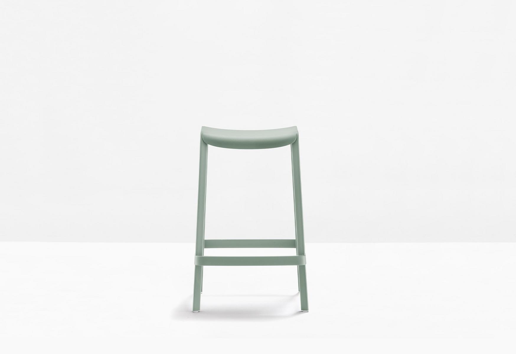 DOME 267 Stackable polypropylene stool