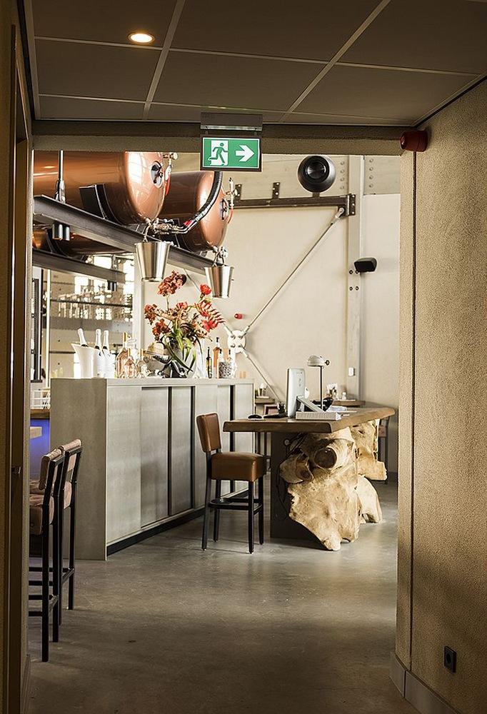 P-LIGHT Plastic pendant lamp in a contemporary style