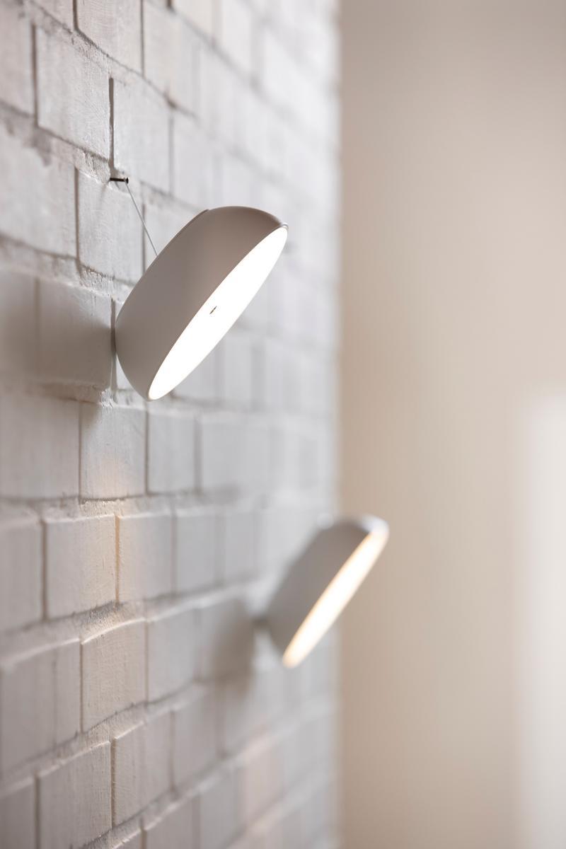 FLOAT Multifunctional portable wall lamp