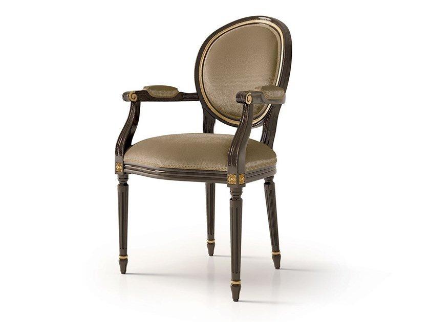 6111 Medallion velvet chair with armrests with wooden frame