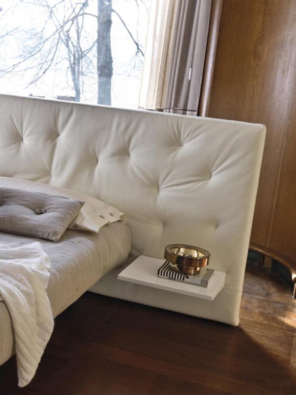 CHANCE UP Bed with high headboard