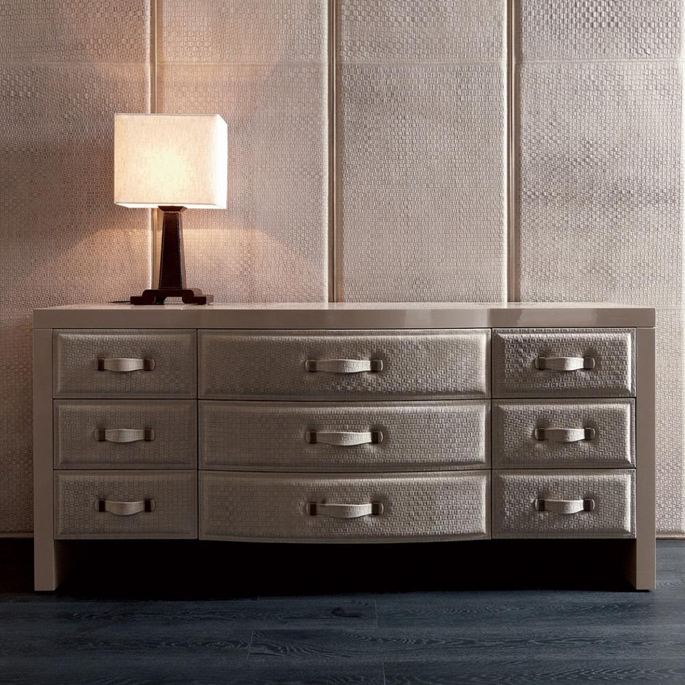 ZION Nabuk chest of drawers in a classic style