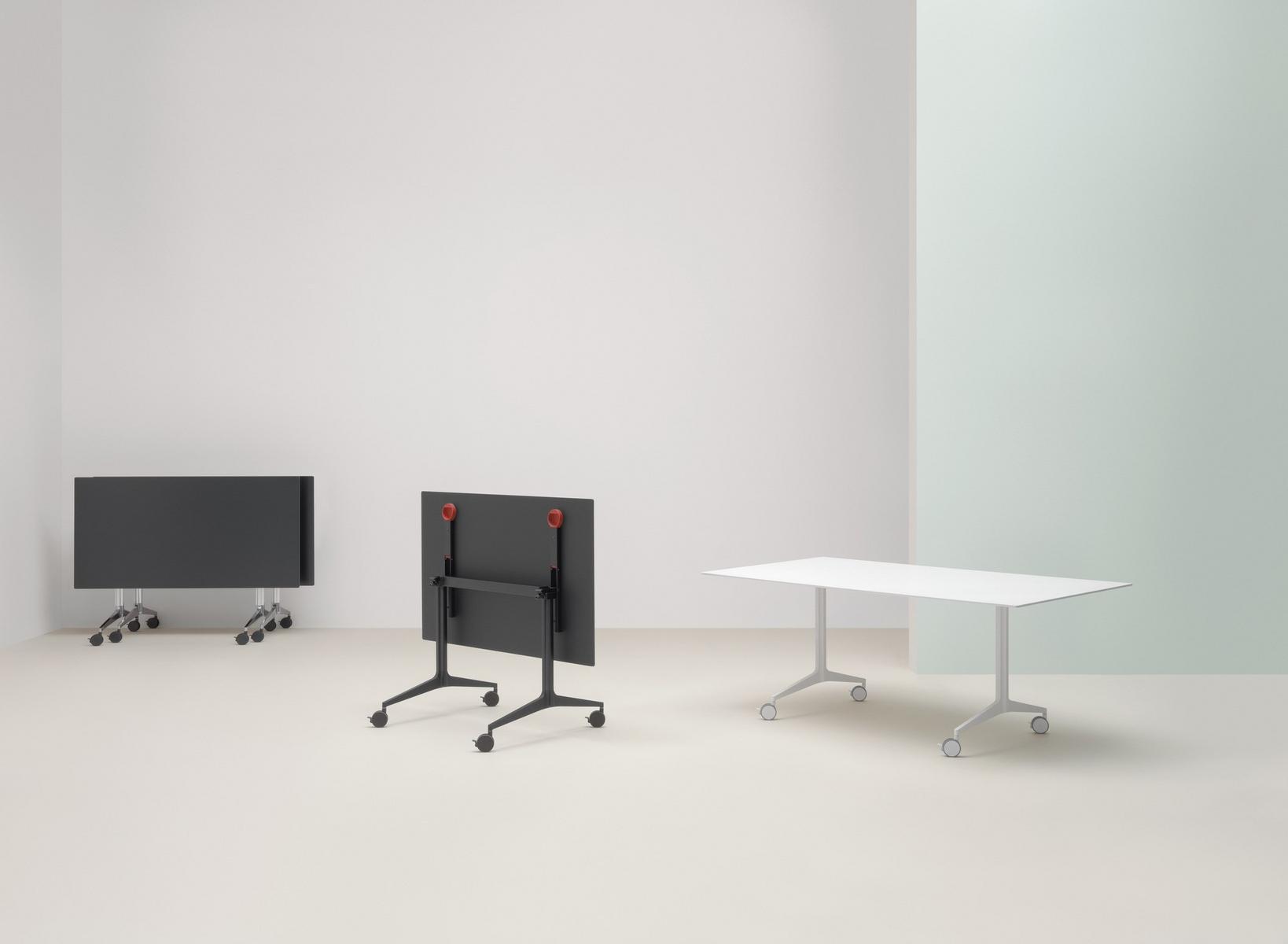YPSILON TILTING Folding rectangular metal table with casters