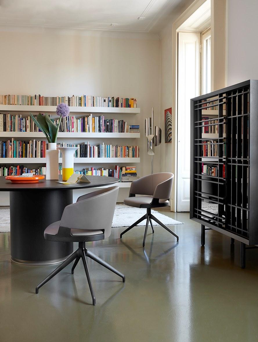 SEN Wood and glass highboard with sliding doors