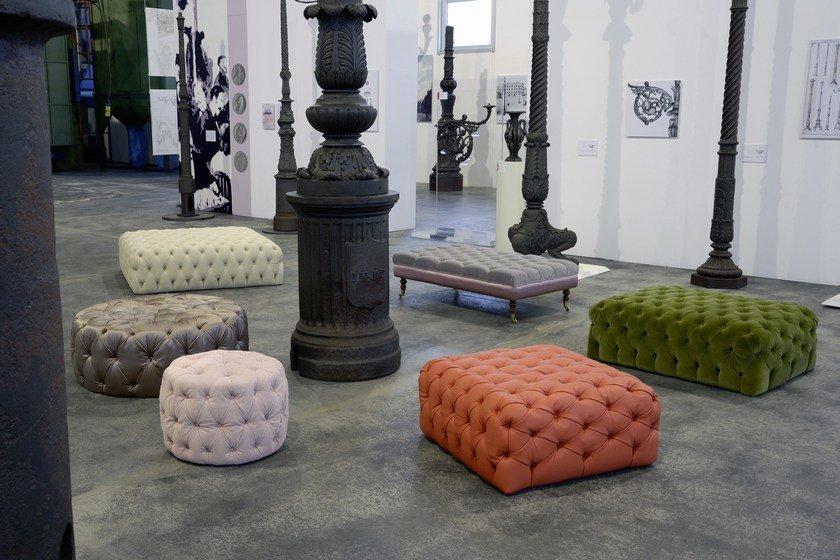 MALVINA Tufted round leather pouf