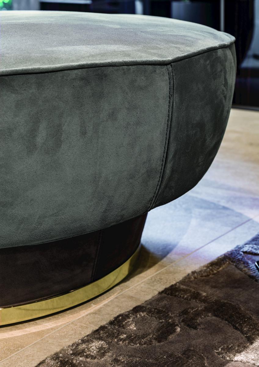 VINCENT Round leather pouf